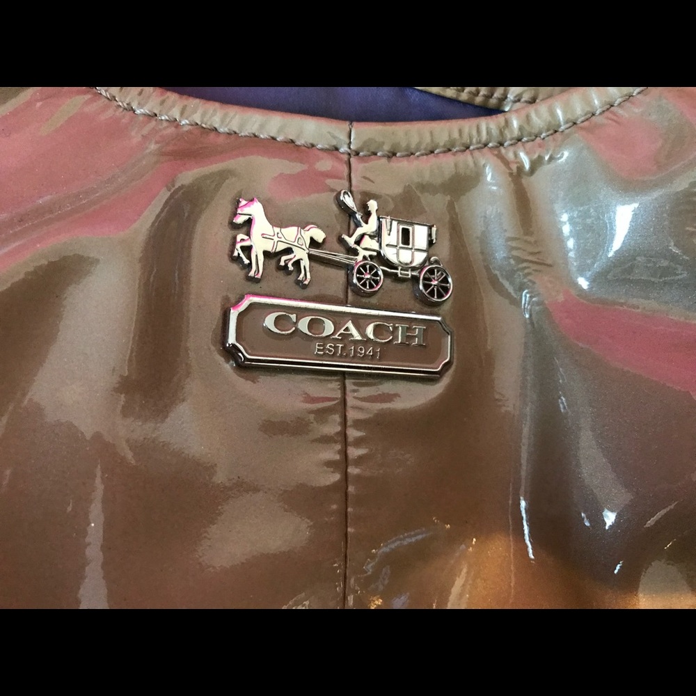 Coach handbag π - Picture 2 of 7